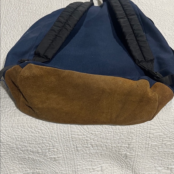 Jansport Navy and Tan w/Floral design Backpack - Picture 5 of 5